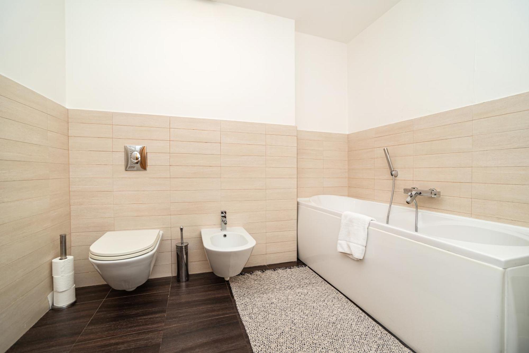 Lavish And Chic Duplex Apartment Prague